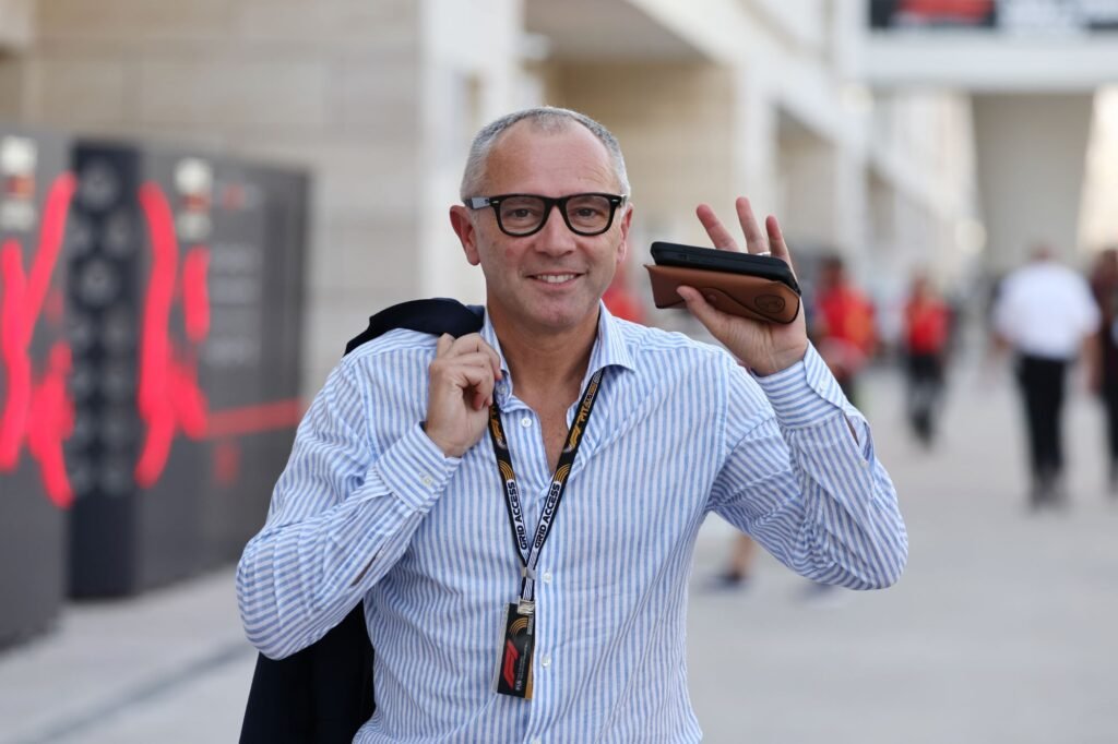 Domenicali vê chance grande de a F1 voltar aos motores V8 e indica 2030 como horizonte