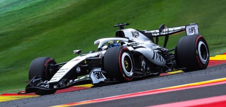 Perez diz que quer mais três anos na F1 para acompanhar evolução da Cadillac