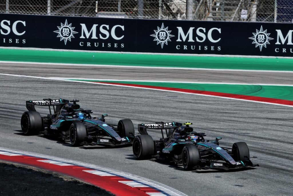 Mercedes explica ordem entre Russell e Antonelli no GP da Holanda, onde italiano terminou em segundo
