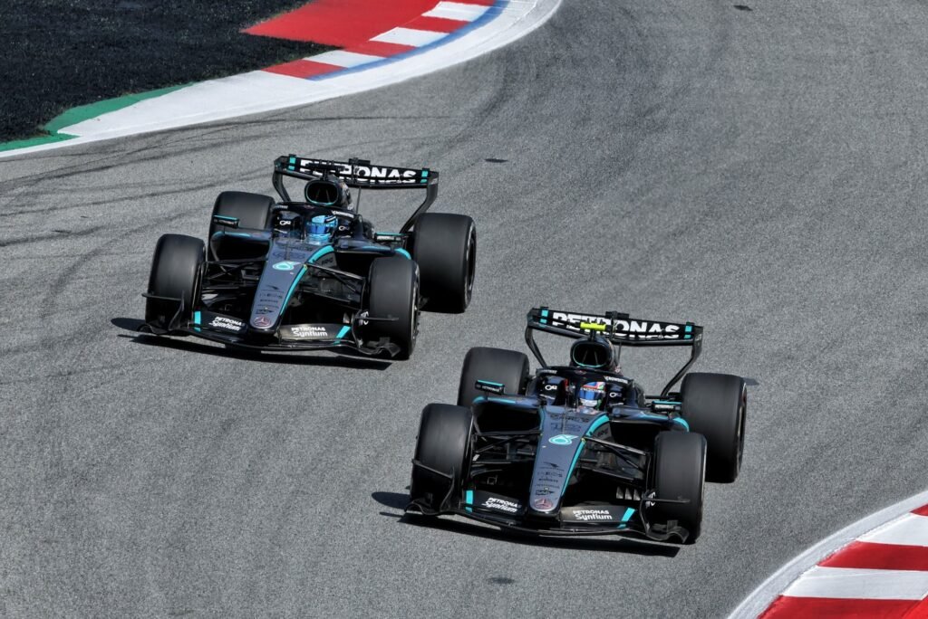 Ralf Schumacher aponta Antonelli como número 1 da Mercedes após abrir vantagem sobre Russell