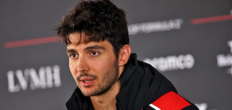 Haas testa candidatos em Portimão e abre disputa por vaga que hoje é de Ocon para 2027