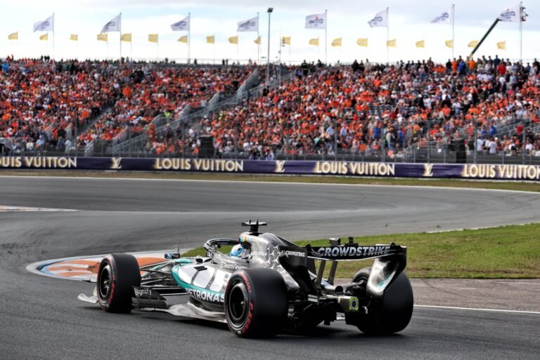 Mercedes confirma punição a Russell por troca de unidade de potência em 2026