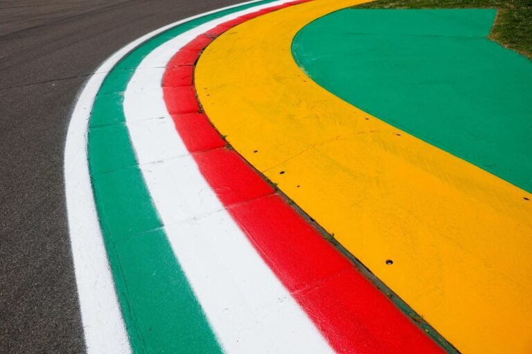 Ímola tenta viabilizar etapa final da F1 em 2026 em meio à indefinição no Oriente Médio