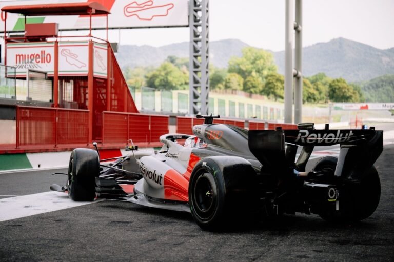 Ex-Ferrari elogia estrutura da Audi na F1 e cita avanço da Sauber em 2026