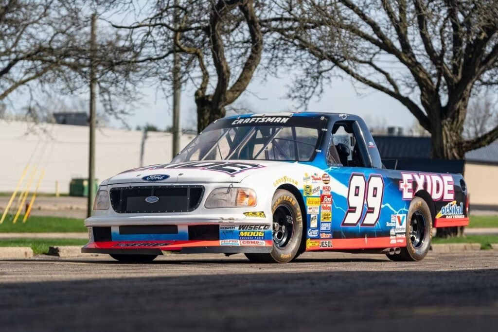 Kurt Busch compra caminhonete da temporada de estreia na NASCAR por US$ 110 mil