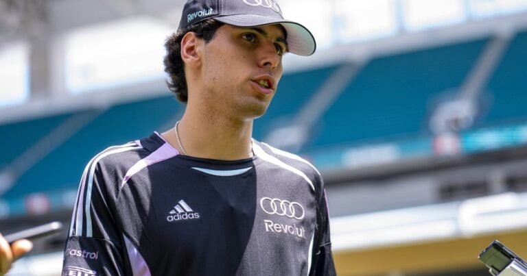 Binotto compara Bortoleto a Schumacher e destaca ética de trabalho na Audi