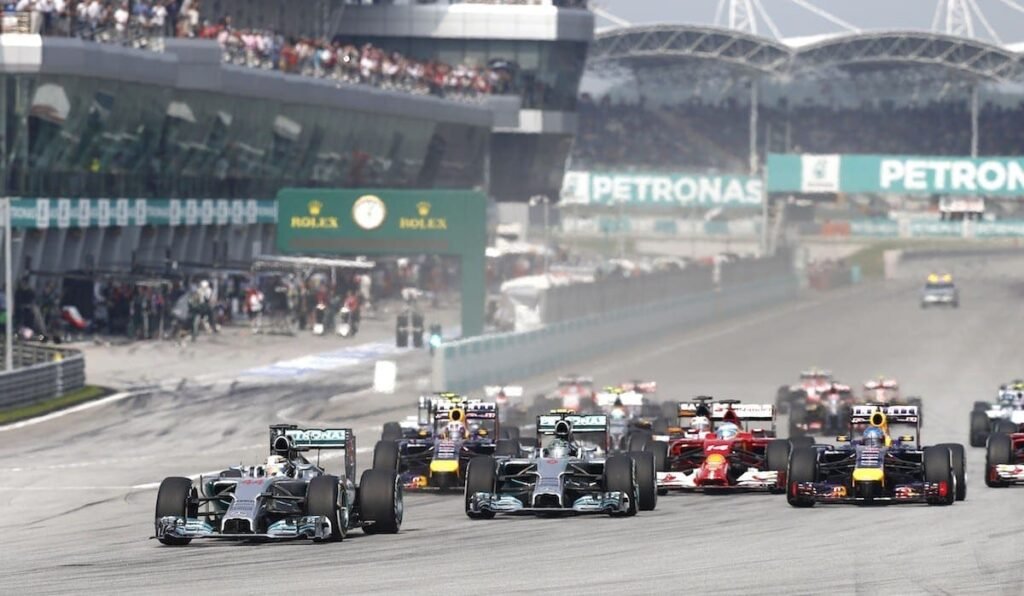 FIA emite alerta de onda de calor para o GP do Bahrein e exige preparação dos carros