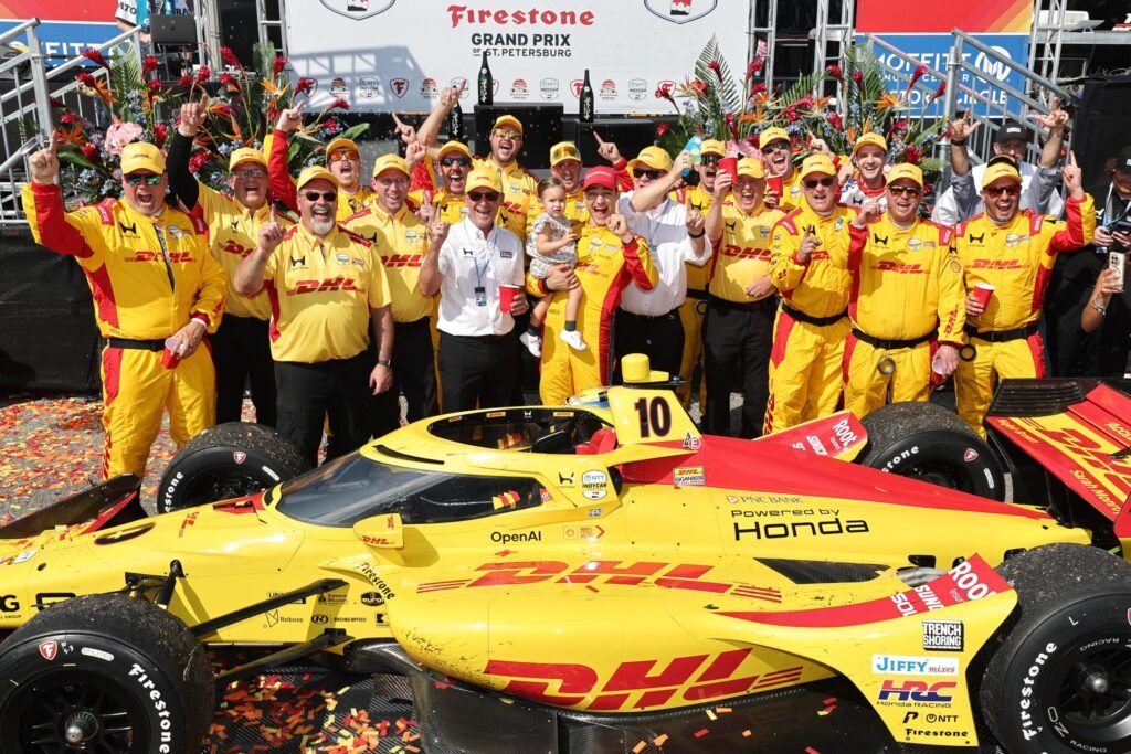 Ganassi supera Penske e vira a maior campeã da história da Indy