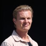 Rosberg revê análise sobre Hamilton após reação nas classificações da Ferrari