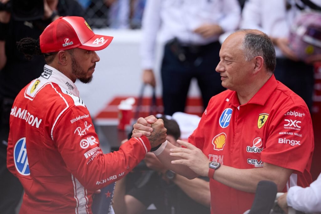 Vasseur diz que Ferrari não atendeu a todas as demandas de Hamilton no carro