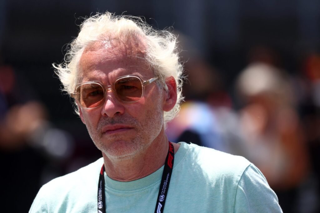 Villeneuve diz que Ocon está fora da F1 e descarta pena após decisão da Haas