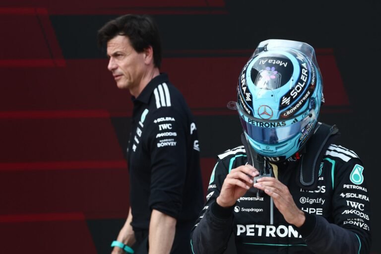 Wolff vê Russell em fase de evolução e aponta caminho para disputa do título em 2027
