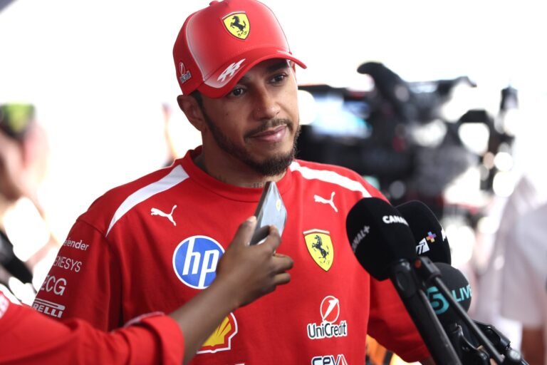 Comentário de Hamilton sobre Elkann levanta debate sobre comando da Ferrari