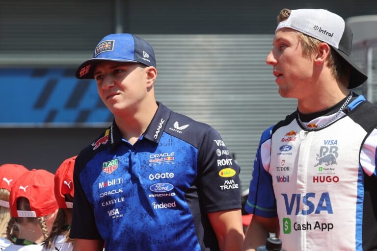 Hadjar volta à Red Bull ainda com dor no punho e retoma vaga após três corridas fora