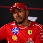 Hamilton enfrenta cobrança na Ferrari após erros estratégicos e pior temporada desde 2013