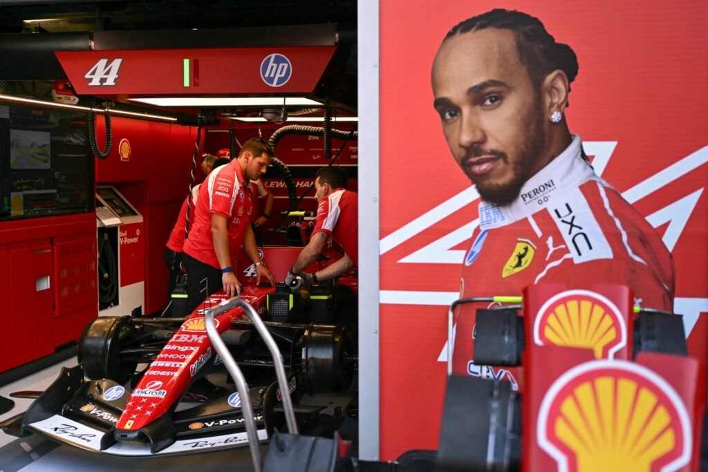 Vasseur admite atraso de 18 meses no desenvolvimento do carro da Ferrari para 2026