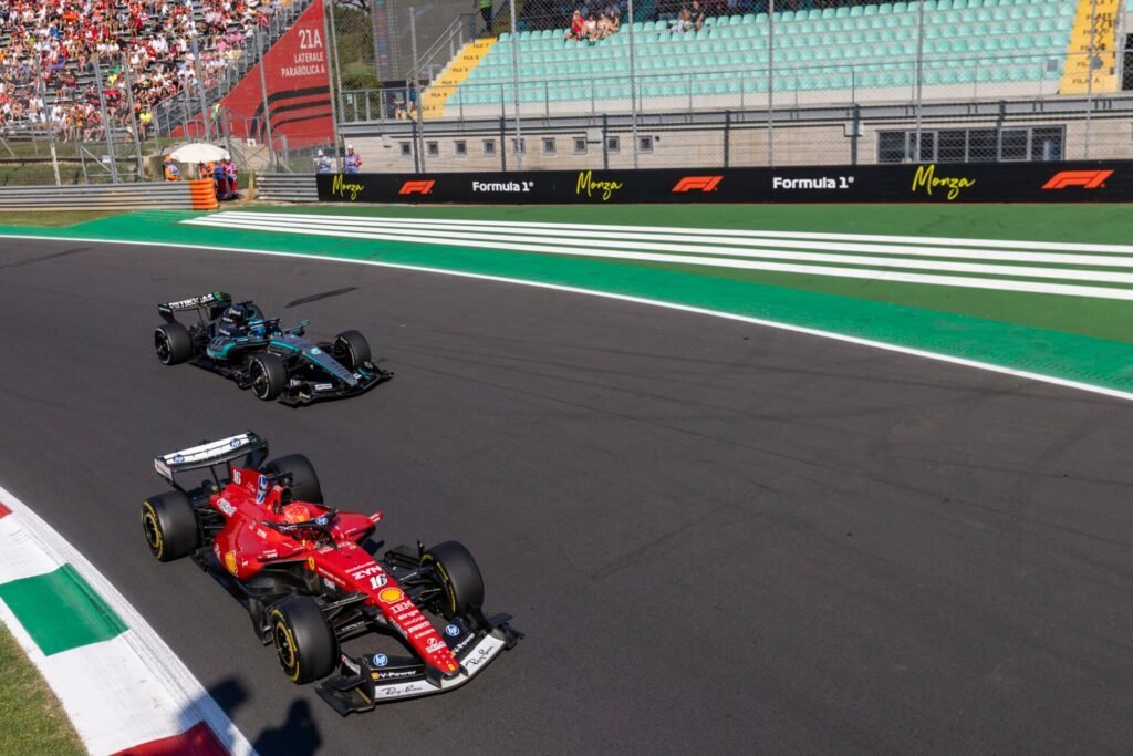 Ferrari admite desvantagem na unidade de potência e busca alternativas para reduzir diferença