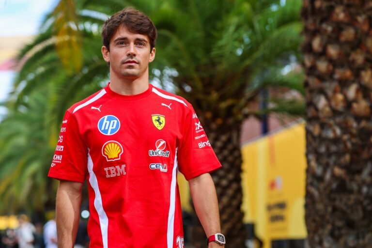 Brittny Button defende Leclerc após crítica de David Coulthard sobre postura fora das pistas