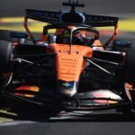 Piastri sofre dano na largada, não troca asa e termina GP da Espanha em oitavo