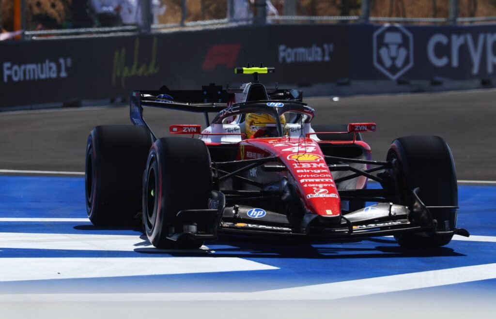 Coulthard elogia insistência de Hamilton após abandono na Espanha: “Mostra fome”