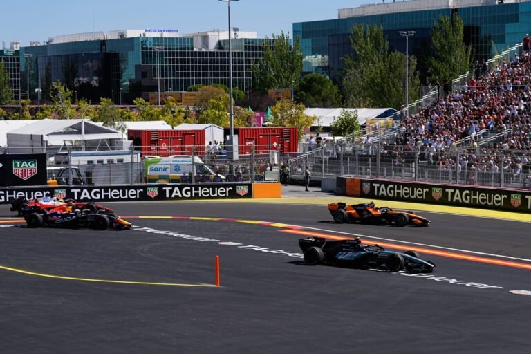 Brundle discorda de Verstappen e diz que lance com Hamilton custou vitória no GP da Espanha