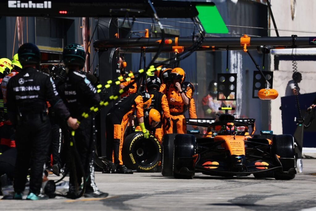 Norris perde chance de vitória no GP da Espanha após VSC atrapalhar estratégia
