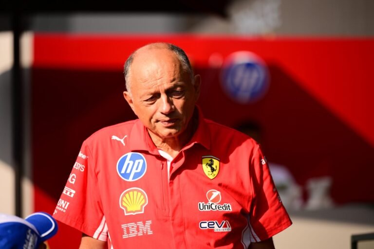 Futuro de Fred Vasseur na Ferrari volta ao centro da F1 em meio a especulações sobre comando
