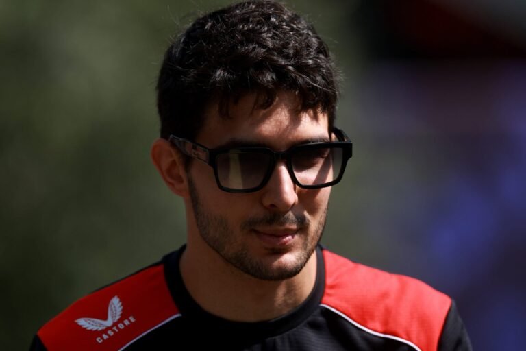 Haas fecha com Rafael Câmara para 2027 e encaminha saída de Esteban Ocon