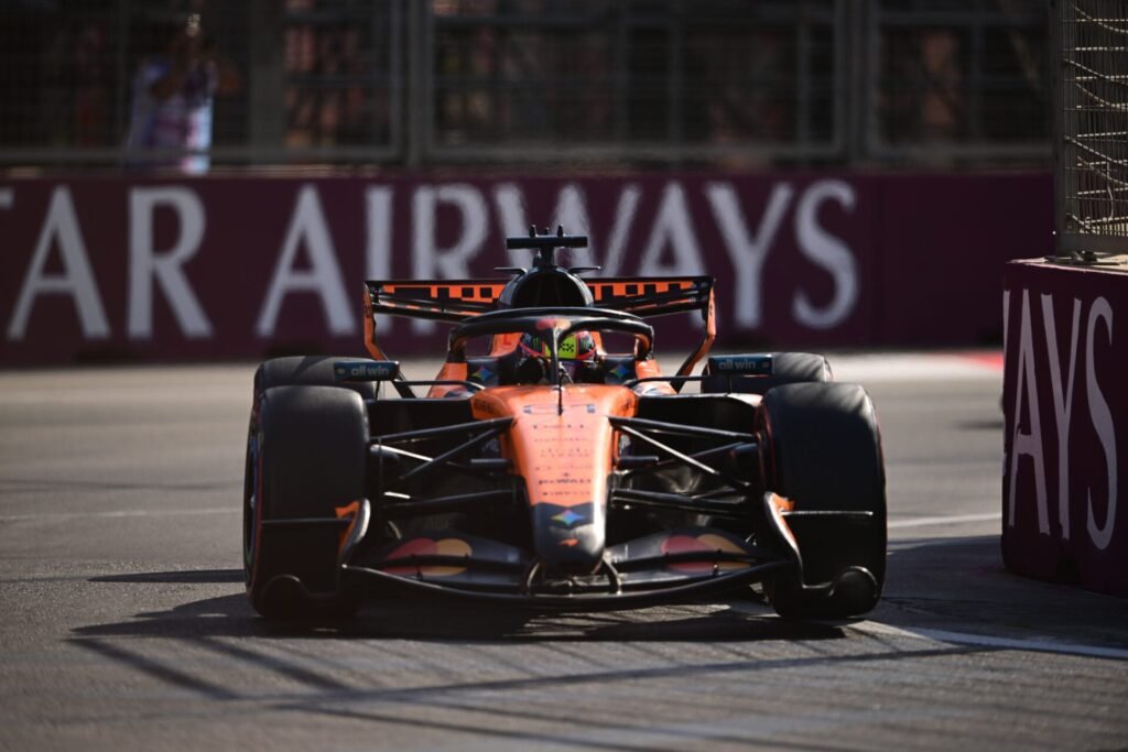 McLaren alertou Piastri sobre risco de travamento antes de erro no GP do Azerbaijão