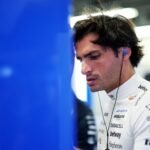 Williams admite erros em reunião privada e acerta novo contrato com Sainz para 2027