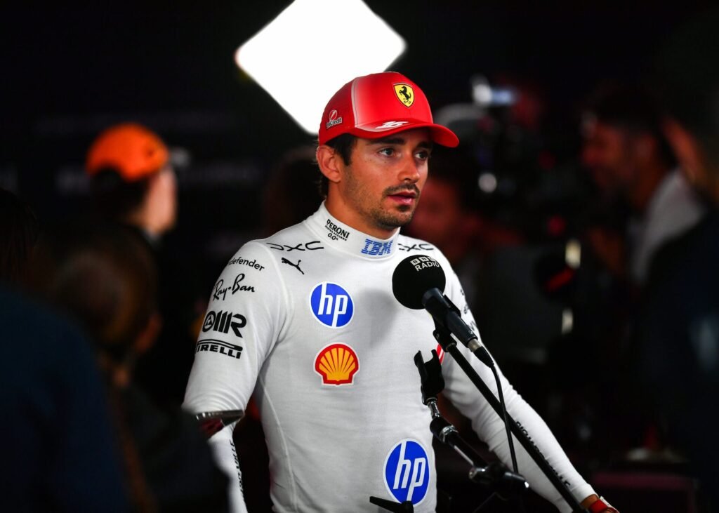 Leclerc critica imprevisibilidade da Ferrari após ficar em segundo no grid do GP do Azerbaijão