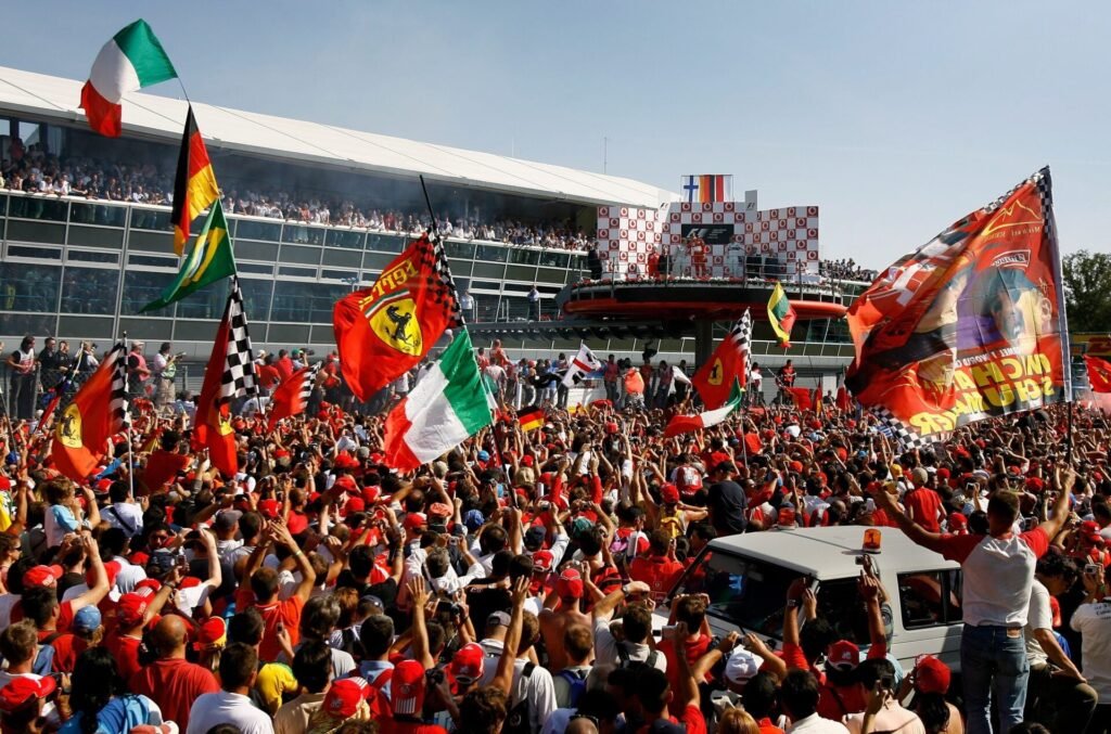 Montoya diz que Barrichello era o companheiro de Ferrari mais rápido que Schumacher em Monza
