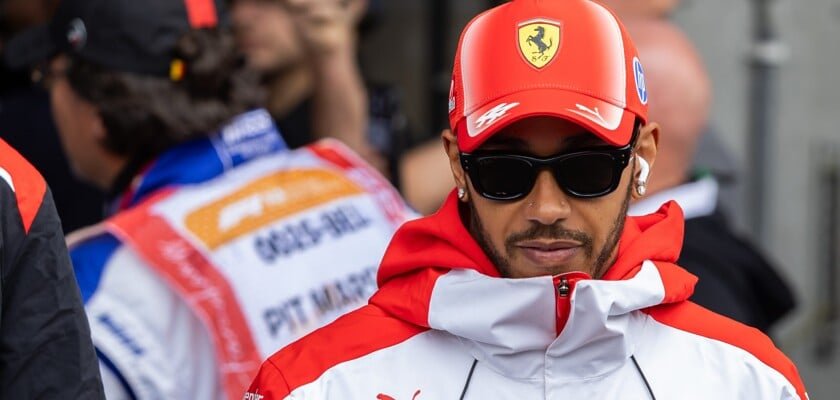 Ex-engenheiro da Ferrari defende ausência de ordens de equipe entre Hamilton e Leclerc