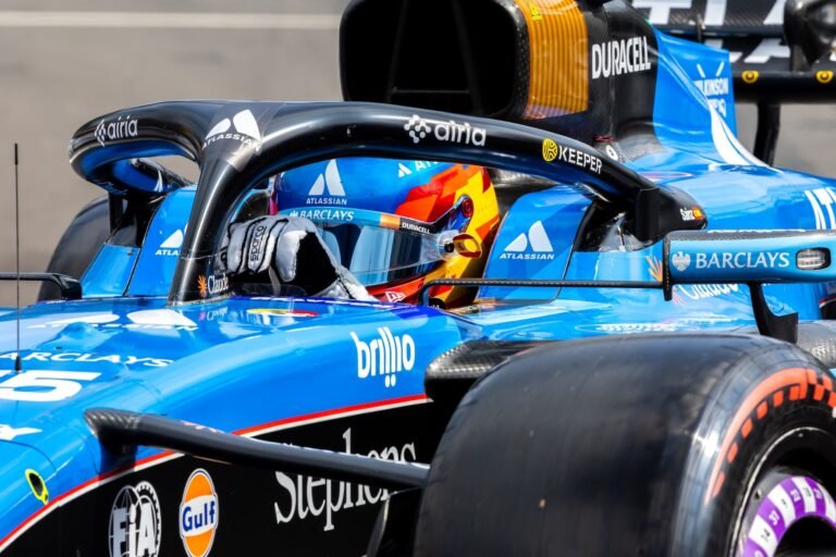 Williams vira alvo de críticas após campanha decepcionante na F1 2026