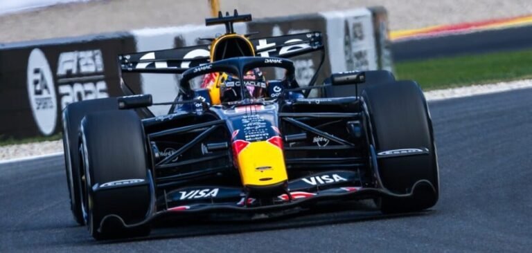 Verstappen confirma conversas com Mercedes e McLaren antes de renovar com a Red Bull até 2030