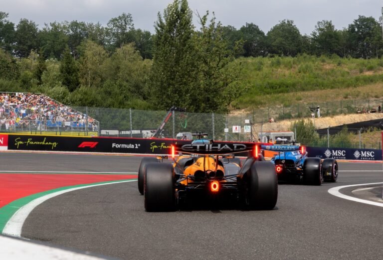 McLaren deixa asa traseira giratória fora do GP da Espanha e muda foco para pacote de baixo arrasto