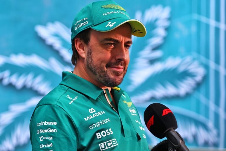 Alonso diz que já levou o filho para uma volta de kart e quer tê-lo nos circuitos em 2027