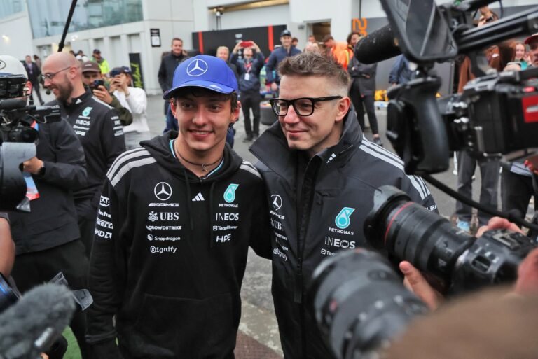 Smedley destaca papel de Bono na liderança de Antonelli na Fórmula 1