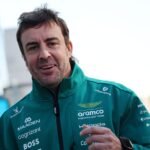 Fernando Alonso é visto ao volante de Bugatti Veyron Grand Sport ultra-rara em Mônaco