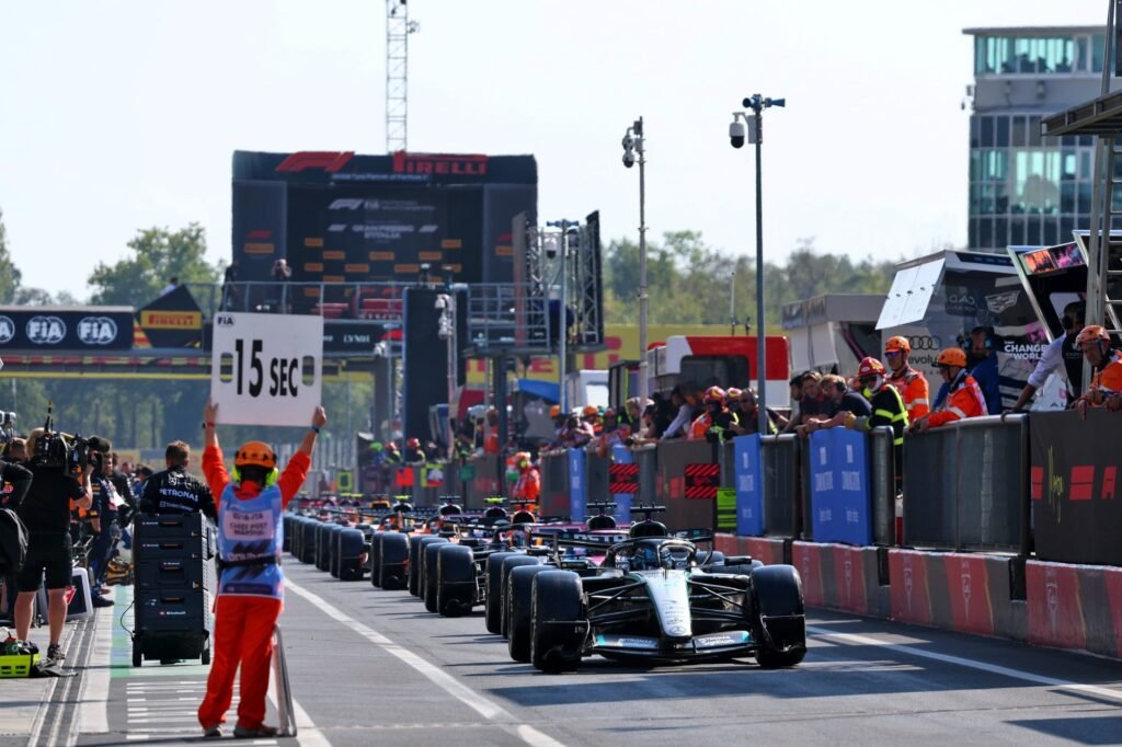 Wolff diz que Mercedes não tinha como mudar estratégia de Russell no GP da Itália