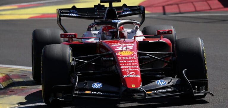 Ferrari divide estratégias no GP da Espanha, leva Leclerc ao quarto lugar e perde Hamilton por problema nos freios