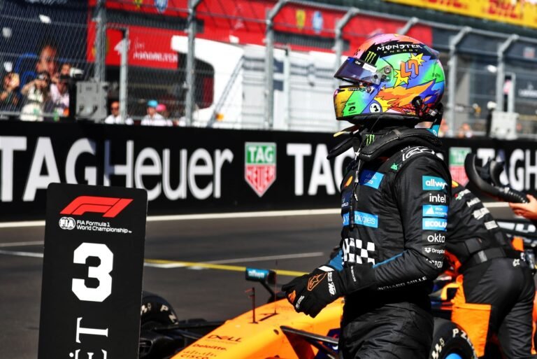 Coulthard defende Norris após crítica por beber Coca-Cola na sala dos pilotos