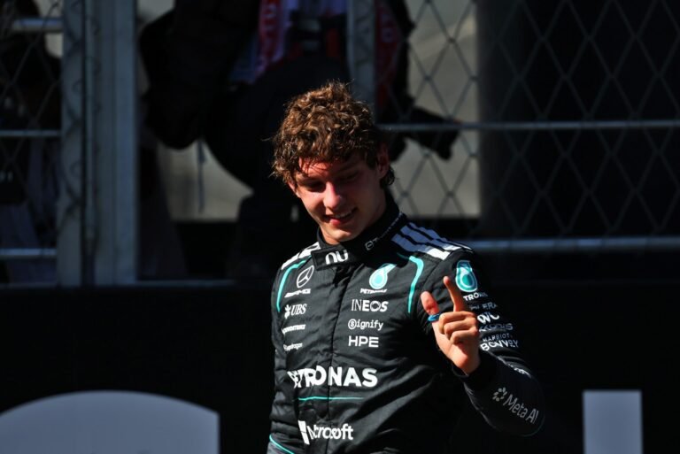 Antonelli diz receber apoio de Vettel em meio à disputa pelo título da F1