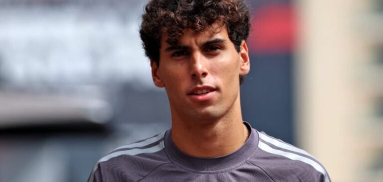 Bortoleto encara estreia em Sepang de olho em pontos com a Audi
