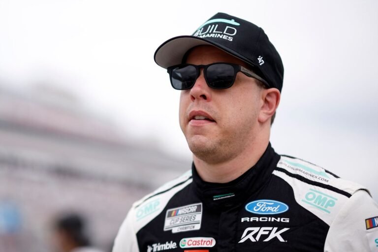 Brad Keselowski deixará a RFK Racing ao fim da temporada 2026 da Cup