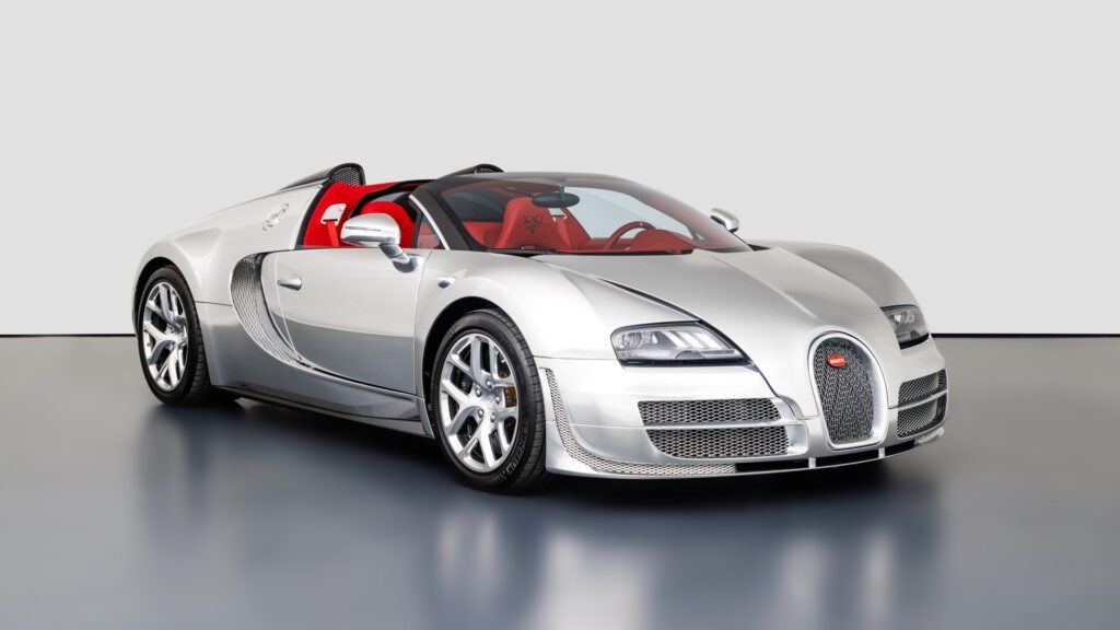 Fernando Alonso é flagrado em Mônaco com Bugatti Veyron que pode passar de R$ 40 milhões