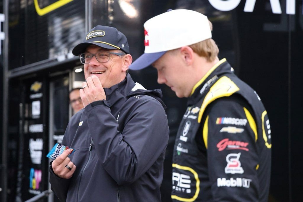 Joe Gibbs Racing pede sanções contra Spire e Chris Gabehart em disputa judicial