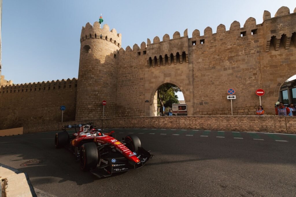 TL3 do GP do Azerbaijão 2026 tem Verstappen na frente em Baku