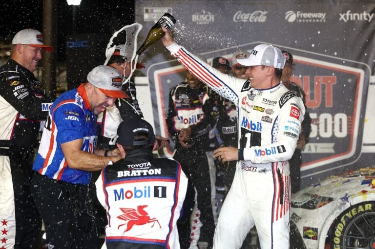 Christopher Bell vence a Southern 500 e abre o Chase com fim de jejum na NASCAR