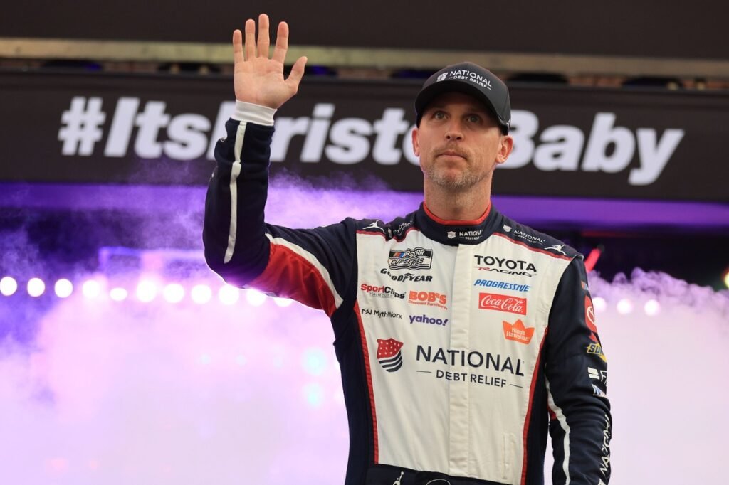 Hamlin perde liderança da NASCAR Cup, e Larson assume a ponta por um ponto